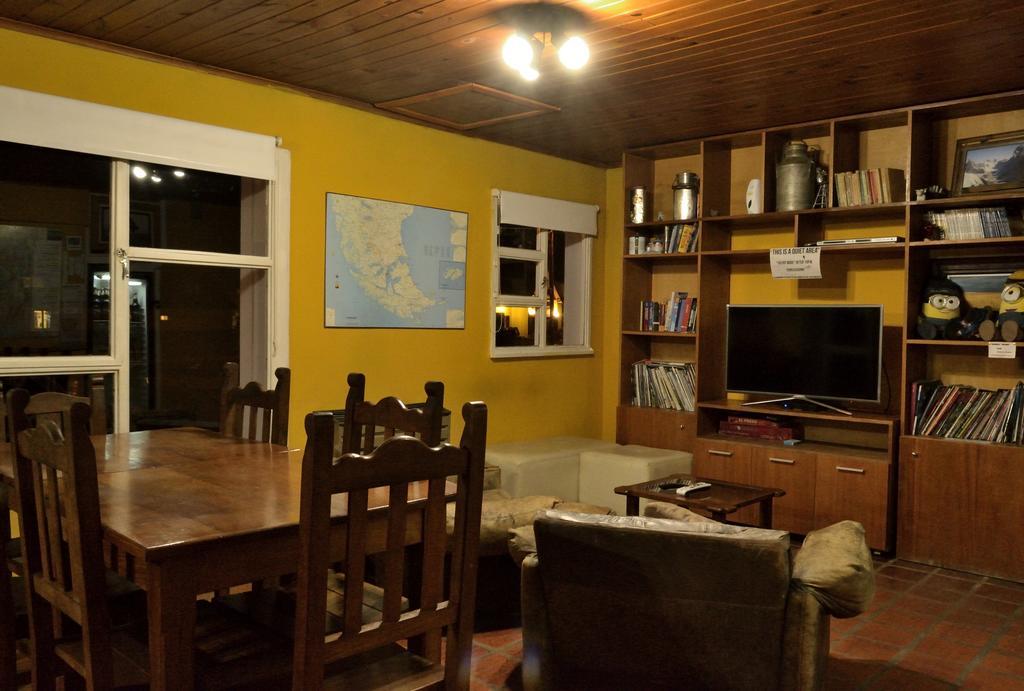 Lo De Trivi Hostel El Chalten Ngoại thất bức ảnh